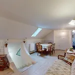 Herczeg Apartamento *