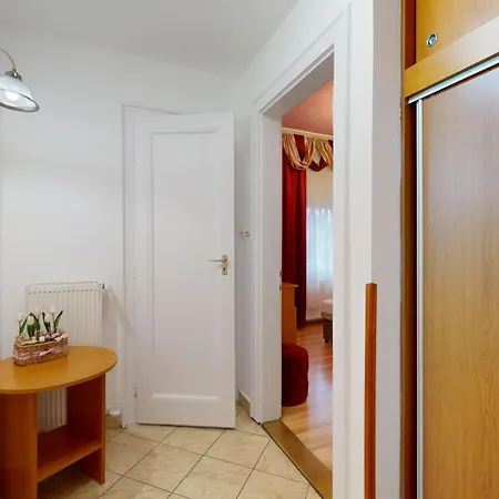 Herczeg Apartament *